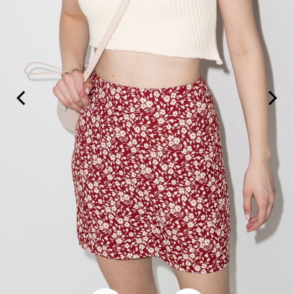 🎀 Reformation Mara Skirt Size 4 NWOT 🎀